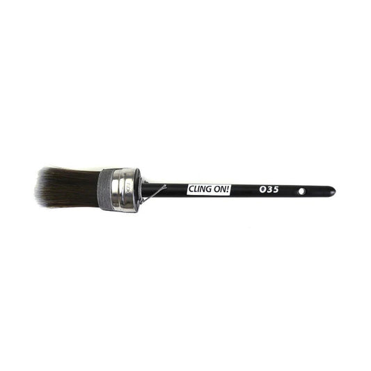O35 Oval Brush by Cling On