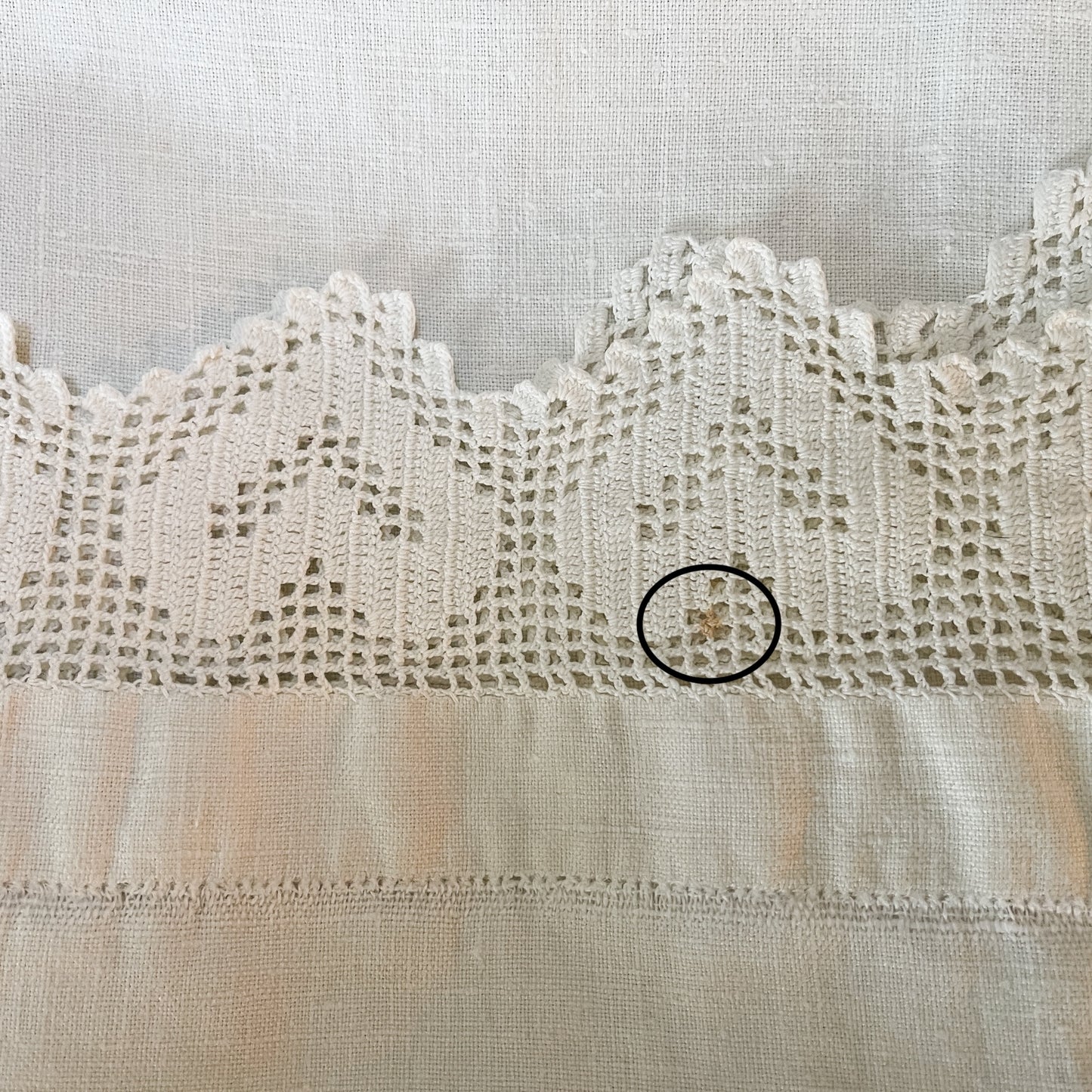 Vintage Ivory Linen Table Runner