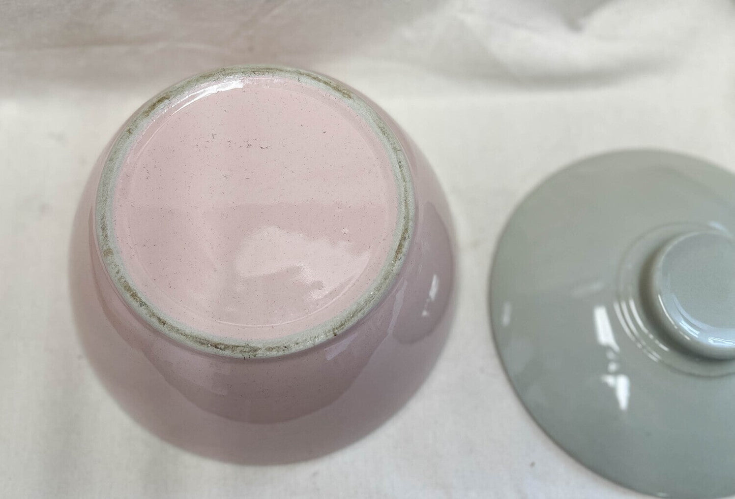 Round Covered Casserole 1.5 Qt by HARKER 1950-HARKER-Casserole Dish-Stockton Farm