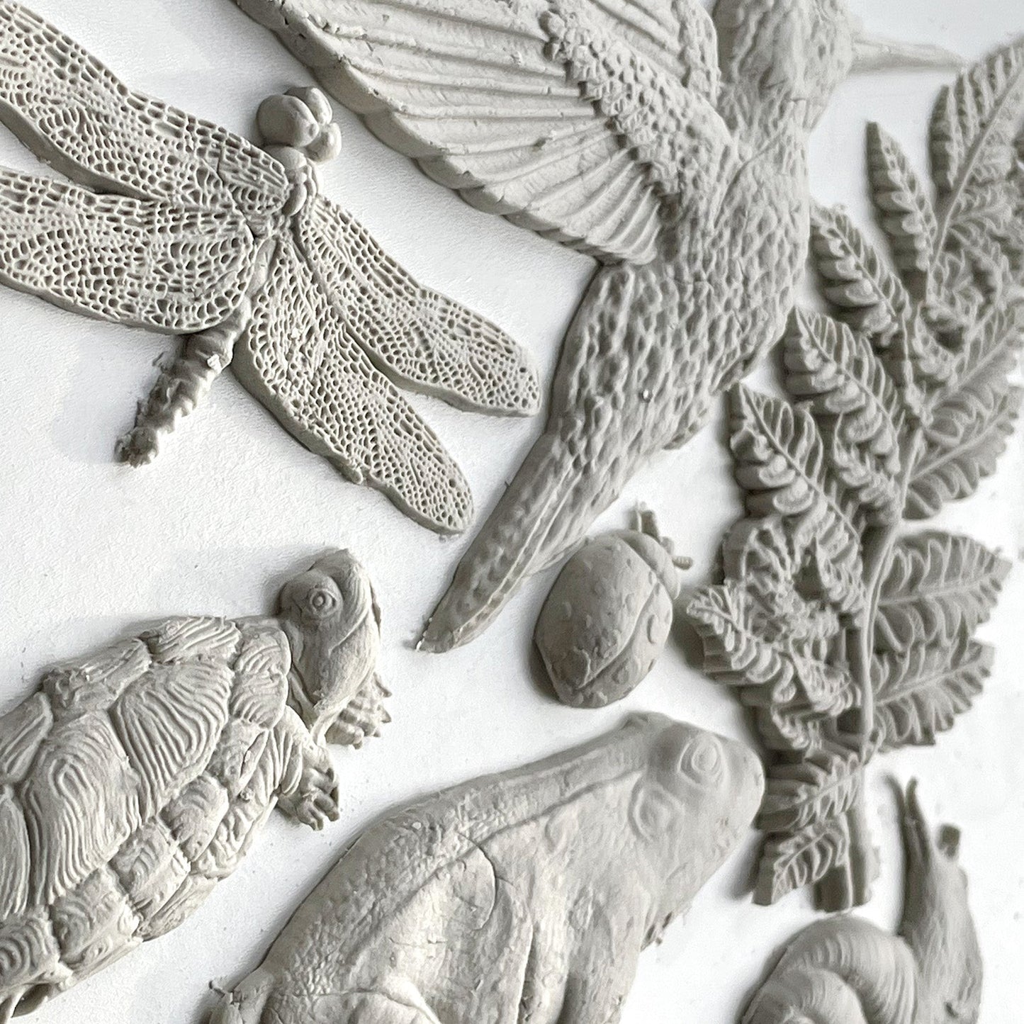 IOD Dewdrop Pond Decor Mould - Iron Orchid Designs