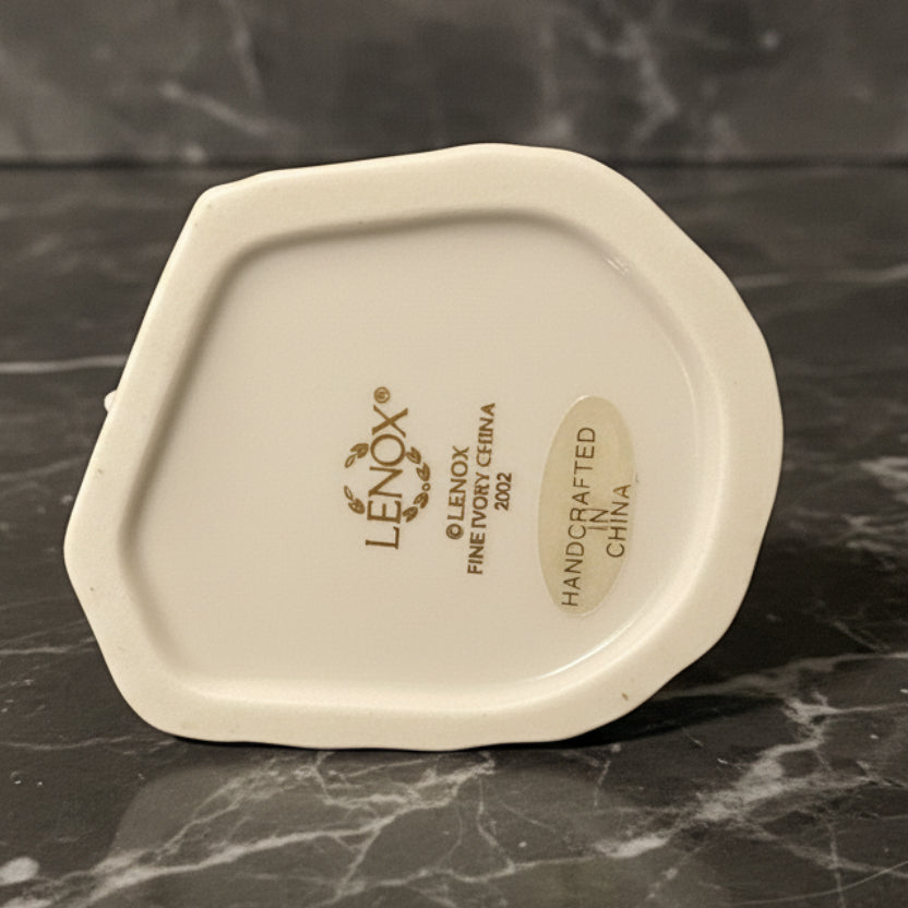 2002 Lenox Lighthouse Calendar Sculpture December | Vintage Figurine