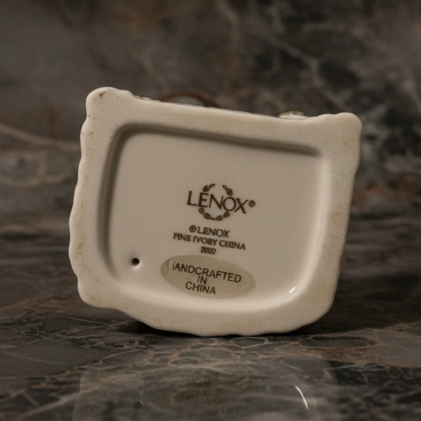 2002 Lenox Lighthouse Calendar Sculpture March | Vintage Figurine