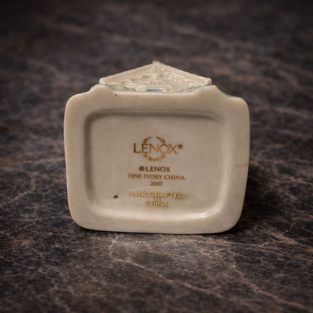 2002 Lenox Lighthouse Calendar Sculpture May | Vintage Figurine