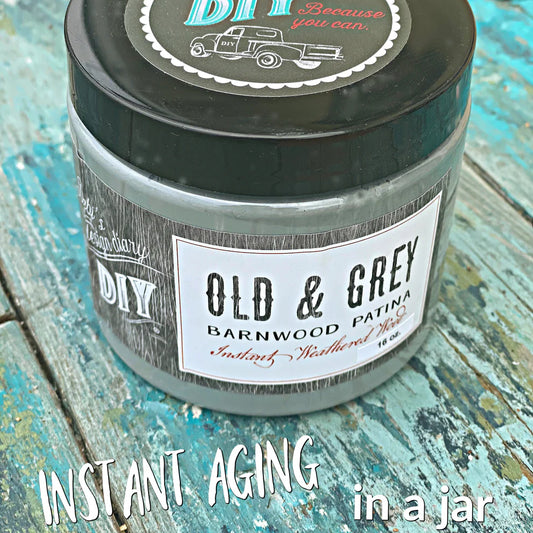 Old & Grey Barnwood Liquid Patina by DIY Paint