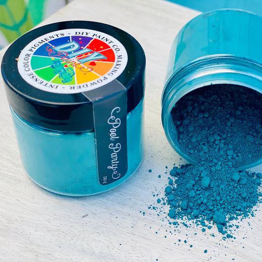 Pool Party Making Powder by DIY Paint