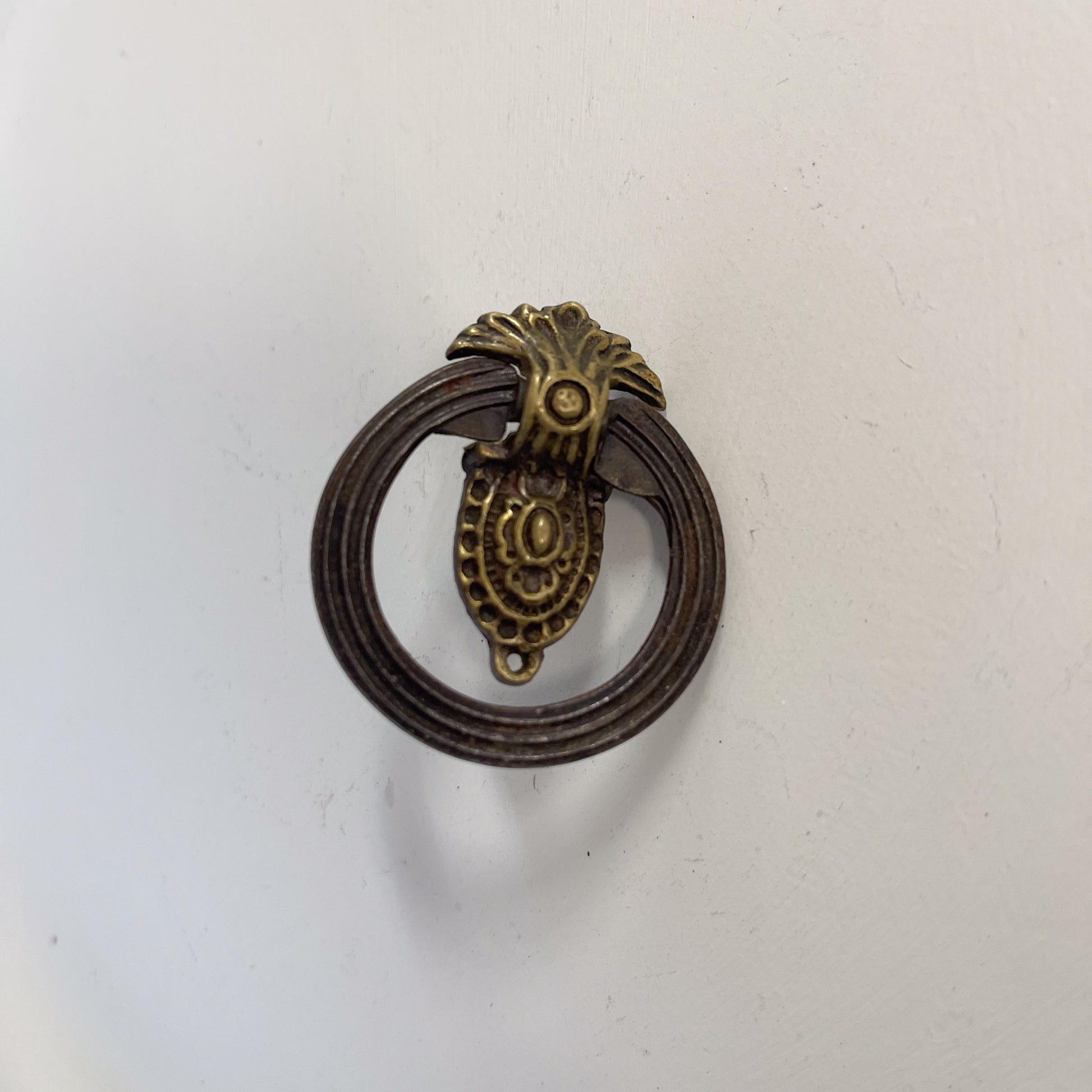 Victorian Brass Ring Pull