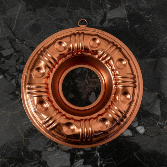 Vintage Copper Aluminum Wreath Gelatin Mold with Hanger - 3.5 Cups