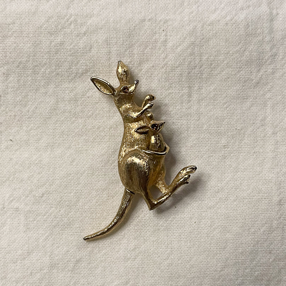 Avon Kangaroo Brooch