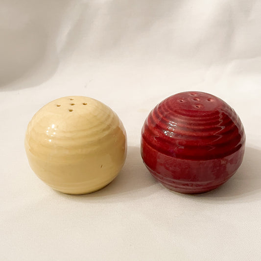 Bauer Pottery Monterey Salt & Pepper Shaker Set | 1936-1945