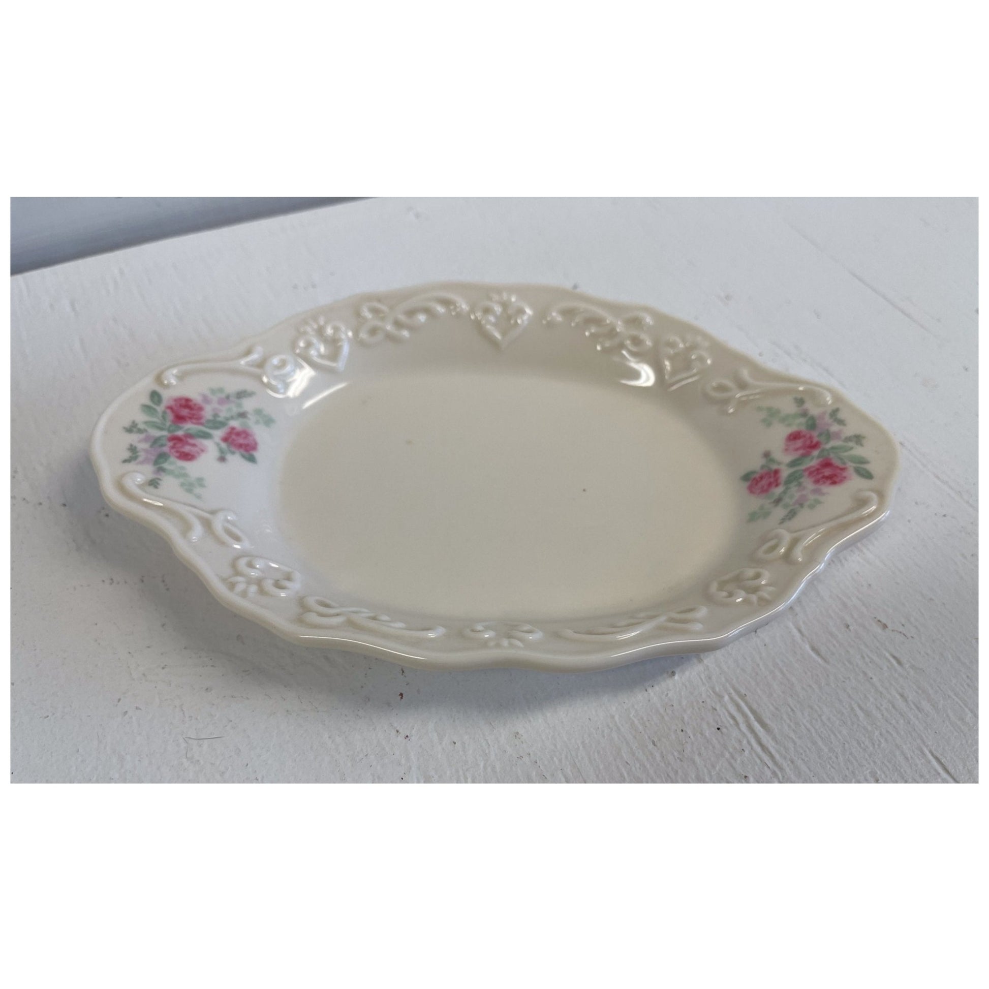 Ivory Floral Soap Dish